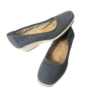 Naturalizer Womens 9.5M Comfort Casual Blue/Gray Faux Leather Slip On Wedge Shoe